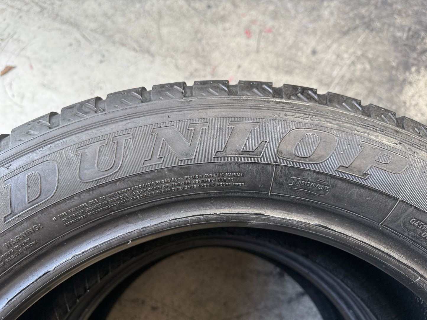 Usato: 2 Pneumatici Dunlop Econodrive 225/55R17C 109/107H 104H 8PR MO-V Estivi 75% Residui