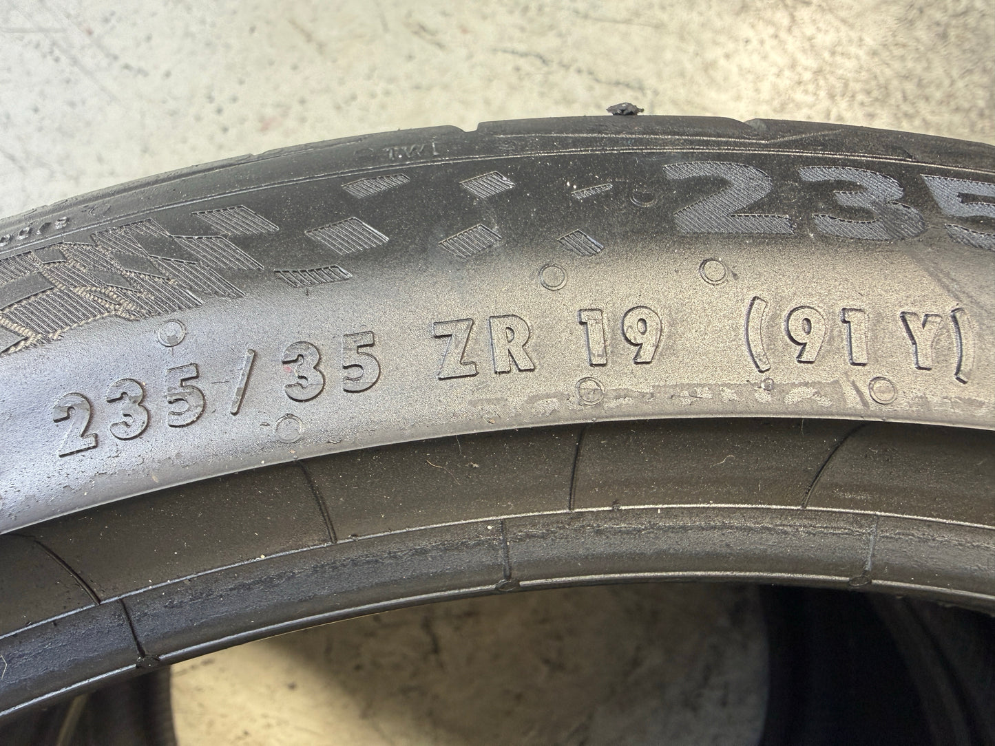 Usato: 2 Pneumatici Continental SportContact 7 235/35R19 91Y XL FR EVc Estivi 85% Residui