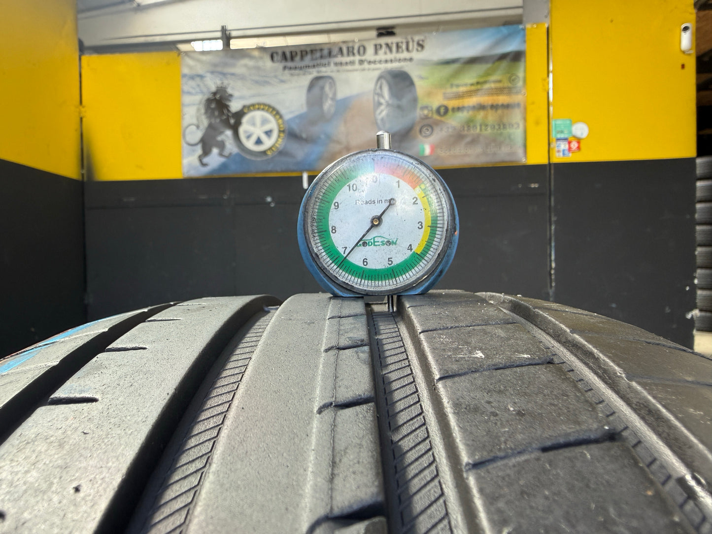 Usato: 2 Pneumatici Goodyear Eagle F1 Asymmetric 5 225/40R19 93Y XL MFS MO EVR Estivi 95% Residui