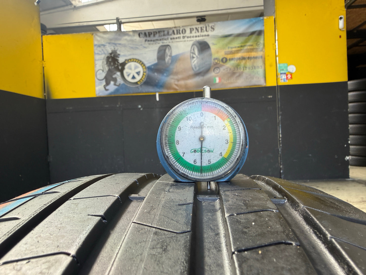 Usato: 4 Pneumatici Pirelli P Zero PZ4 225/45R19 96W XL (*)  MFS  Run Flat 85-90% Residui
