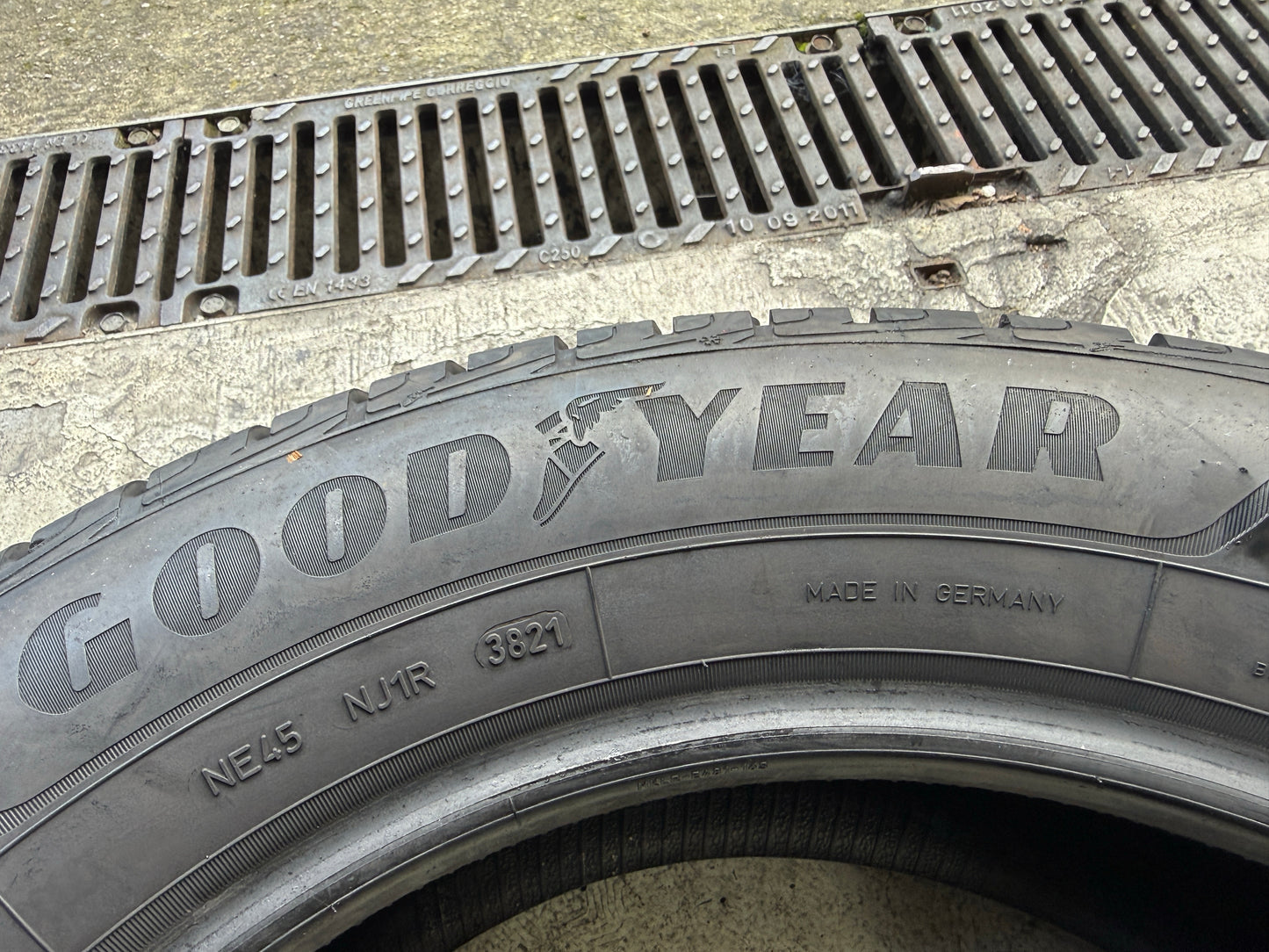 Usato: 4 Gomme 107H XL 235/60R18 Goodyear invernali al 80/90% residui
