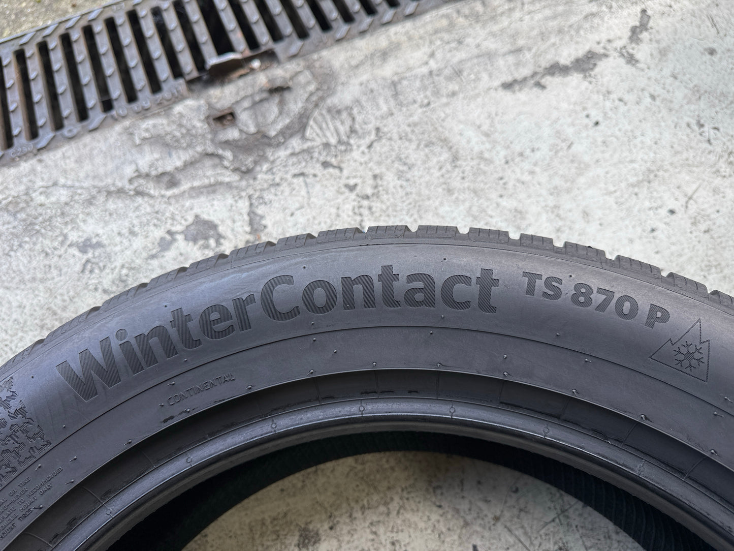 Usato: 4 Gomme 225/55R18 102V XL Continental Invernali 95/99% residui