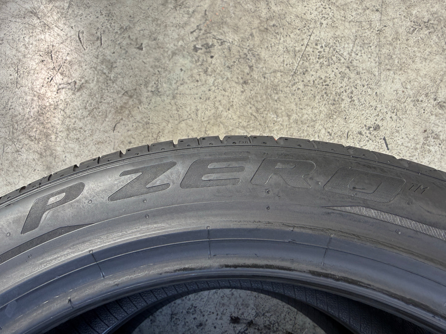 Usato: 2 Gomme 255/45R20 101Y Pirelli Estive 80% residui
