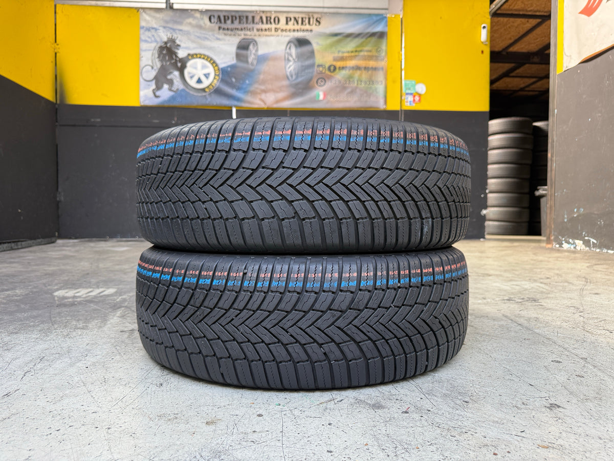 Usato: 2 Pneumatici Bridgestone Weather Control A005 Evo 215/65R16 102H 4 Stagioni 75% Residui