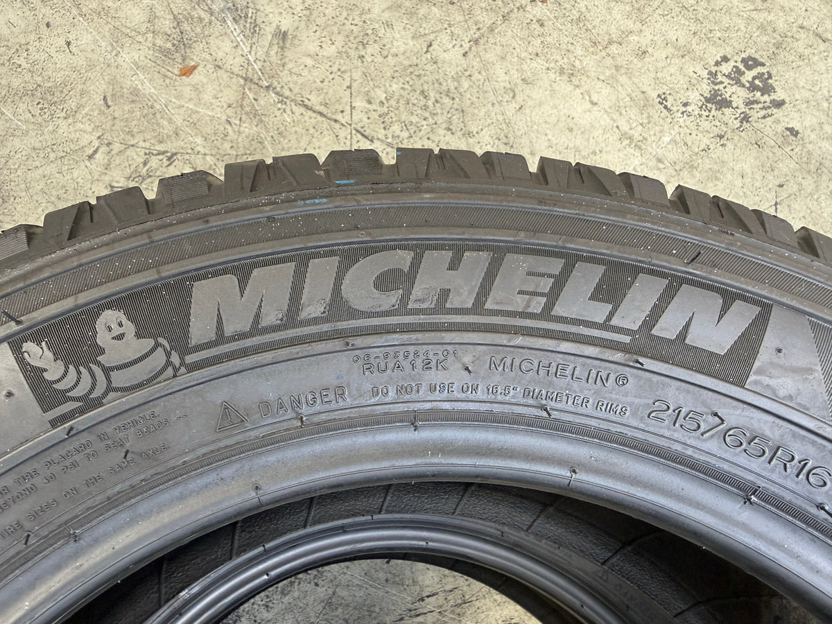 Usato: 2 Pneumatici Michelin Latitude Cross 215/65R16 102H XL Estivi M+S 75% Residui