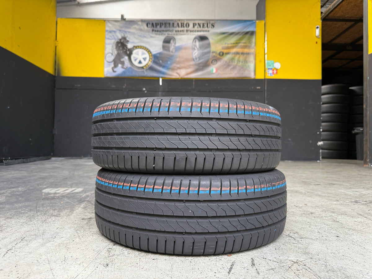 Usato: 2 Pneumatici Continental UltraContact 175/55R15 77T Estivi 90% Residui
