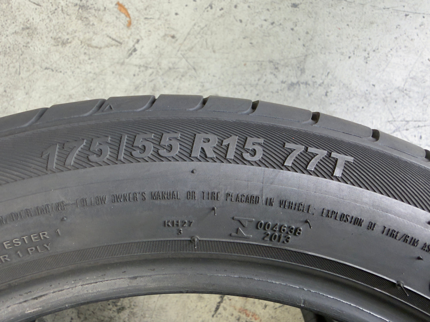 Usato: 2 Pneumatici Kumho Ecowing ES01 175/55R15 77T Estivi 85% Residui
