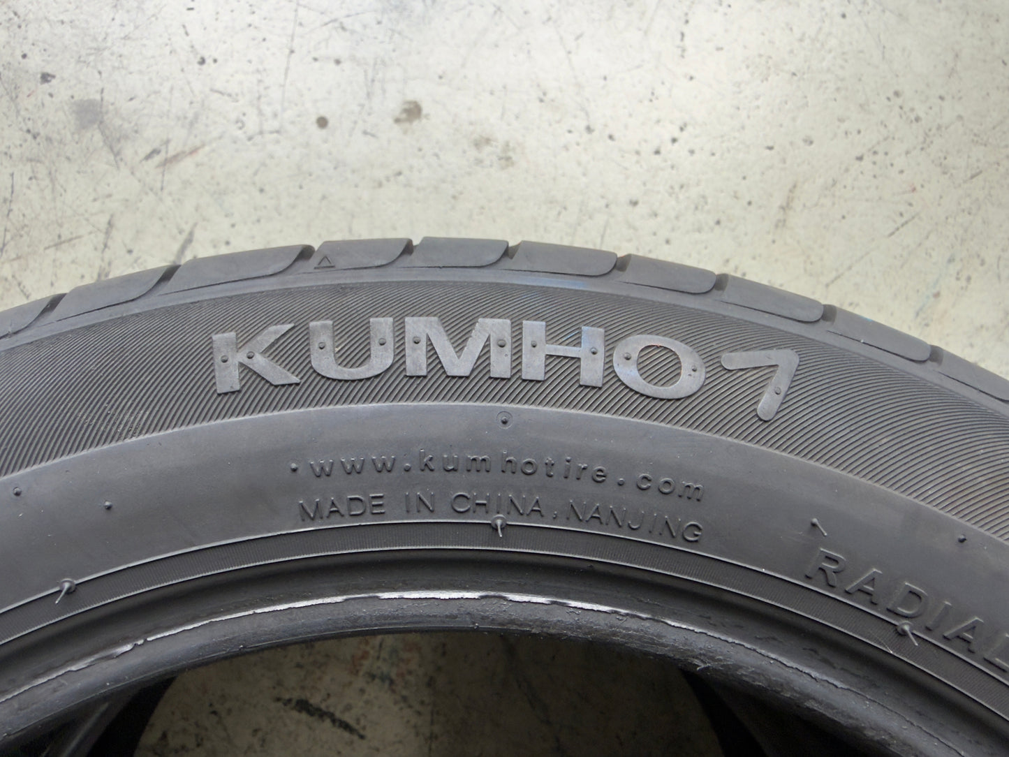 Usato: 2 Pneumatici Kumho Ecowing ES01 175/55R15 77T Estivi 85% Residui