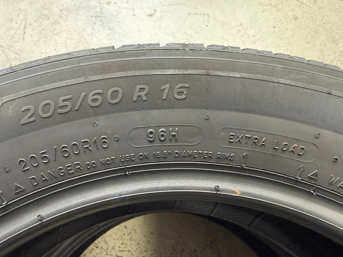 Usato: 2 Pneumatici Michelin Primacy 5 205/60R16 96H XL Estivi 85% Residui DOT 2025