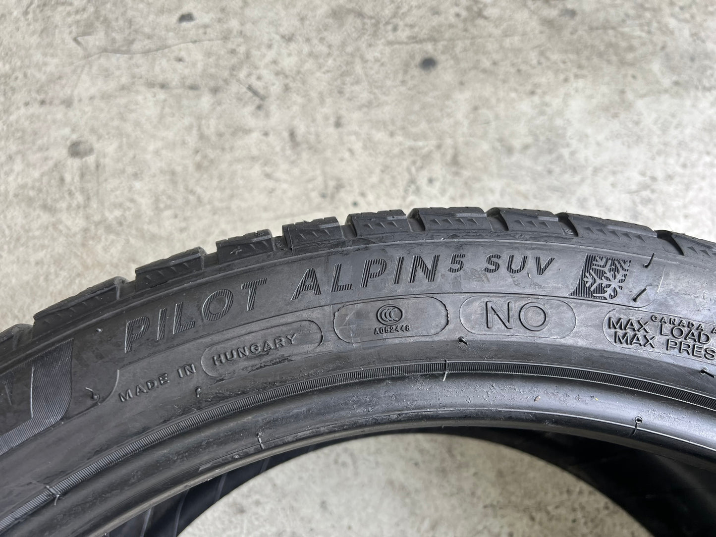 Usato: 4 Gomme 275/40R21 e 305/35R21 Michelin Invernali 85%-90% residui