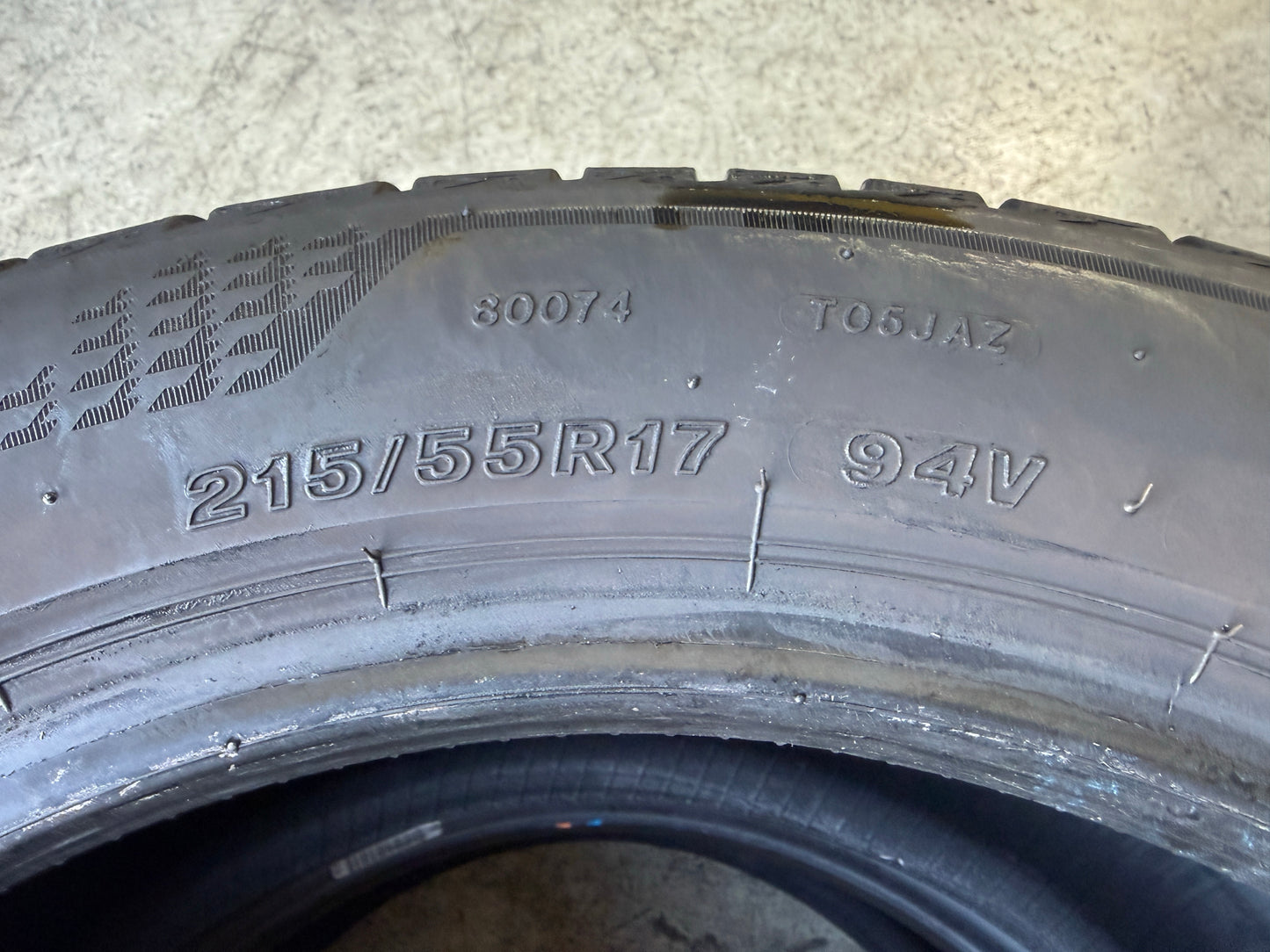 Usato: 2 Gomme 215/55R17 94V Bridgestone Pneumatici Estivi 85% residui