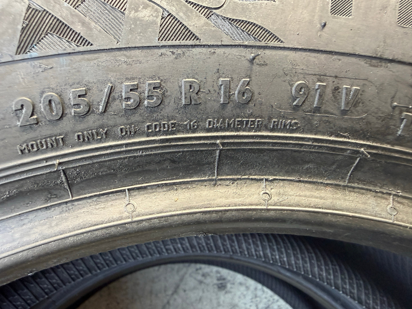 Usato: 2 Pneumatici Continental PremiumContact 7 205/55R16 91V Estivi 90% Residui