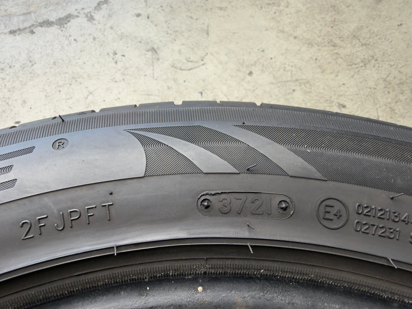 Usato: 4 Gomme 275/45R19 108Y Triangle Estive 70/80% residui