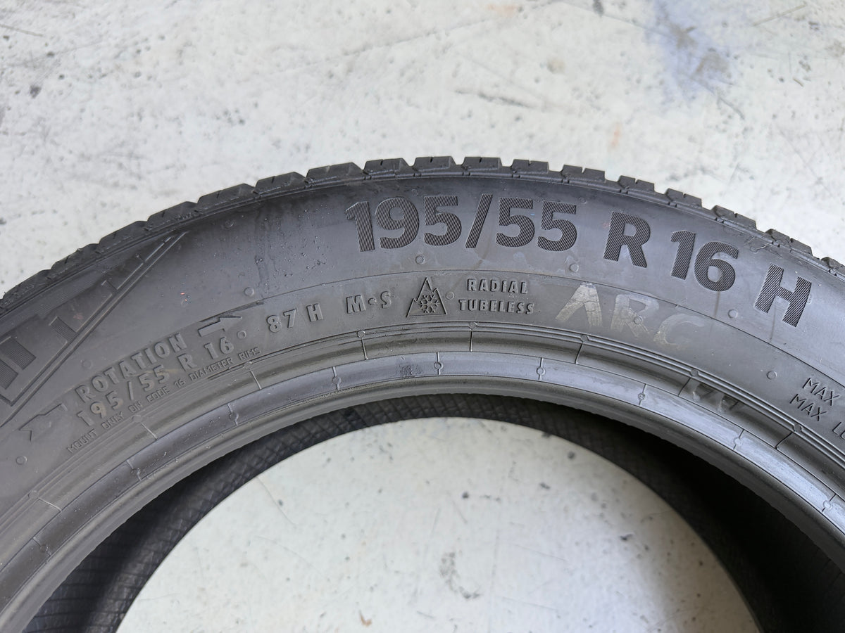 Usato: 4 Pneumatici 4 Stagioni Continental AllSeasonContact + Kleber Quadraxer 3 195/55R16 87H/87V 90-95% Residui