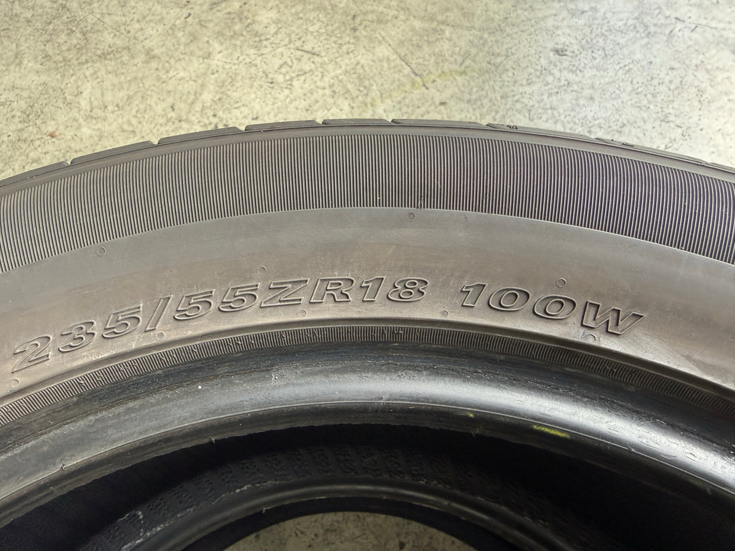 Usato: 2 Gomme 235/55R18 100W Nexen Estive 80% residui