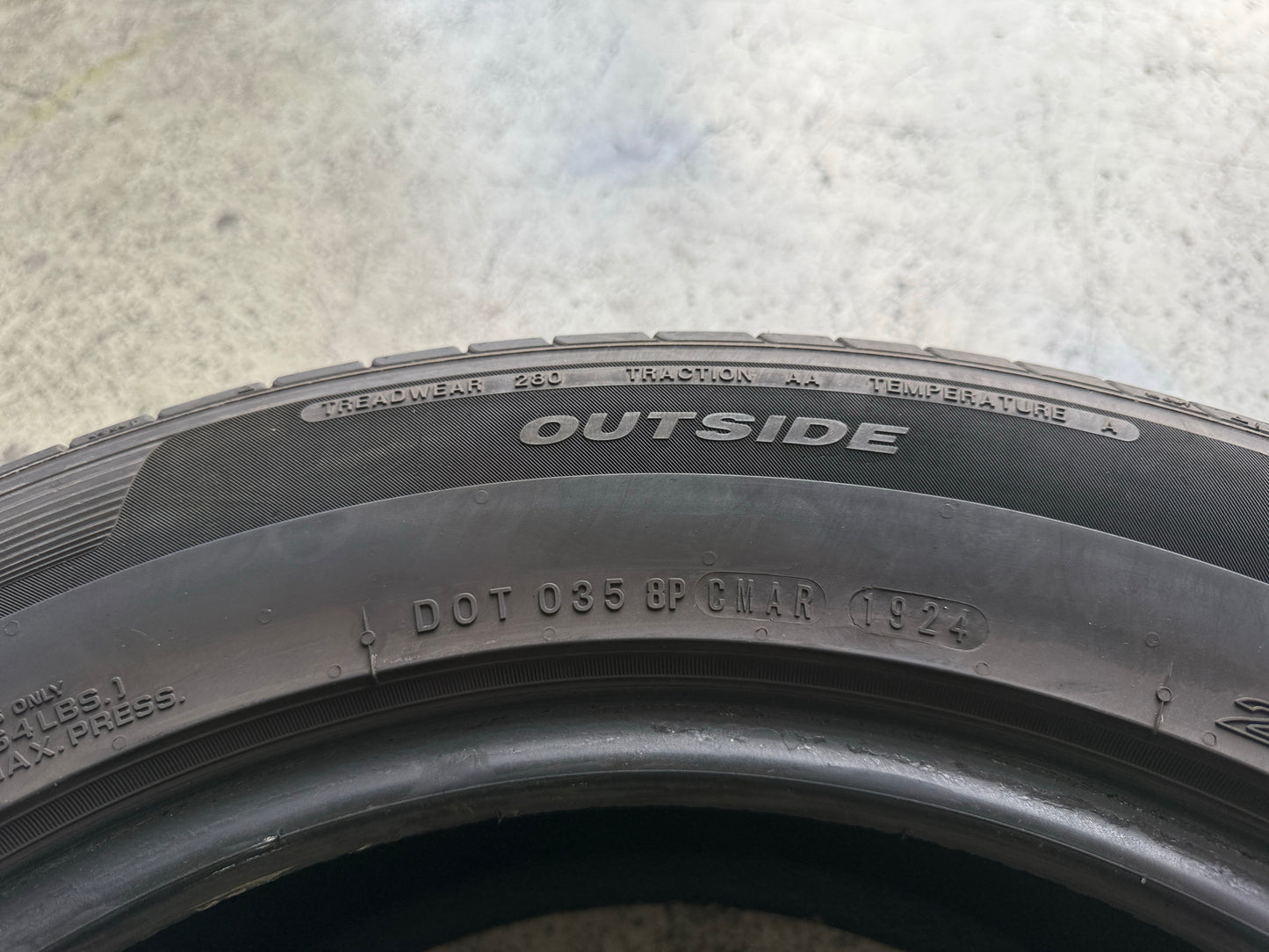 Usato: 2 Gomme 235/55R18 100W Nexen Estive 80% residui