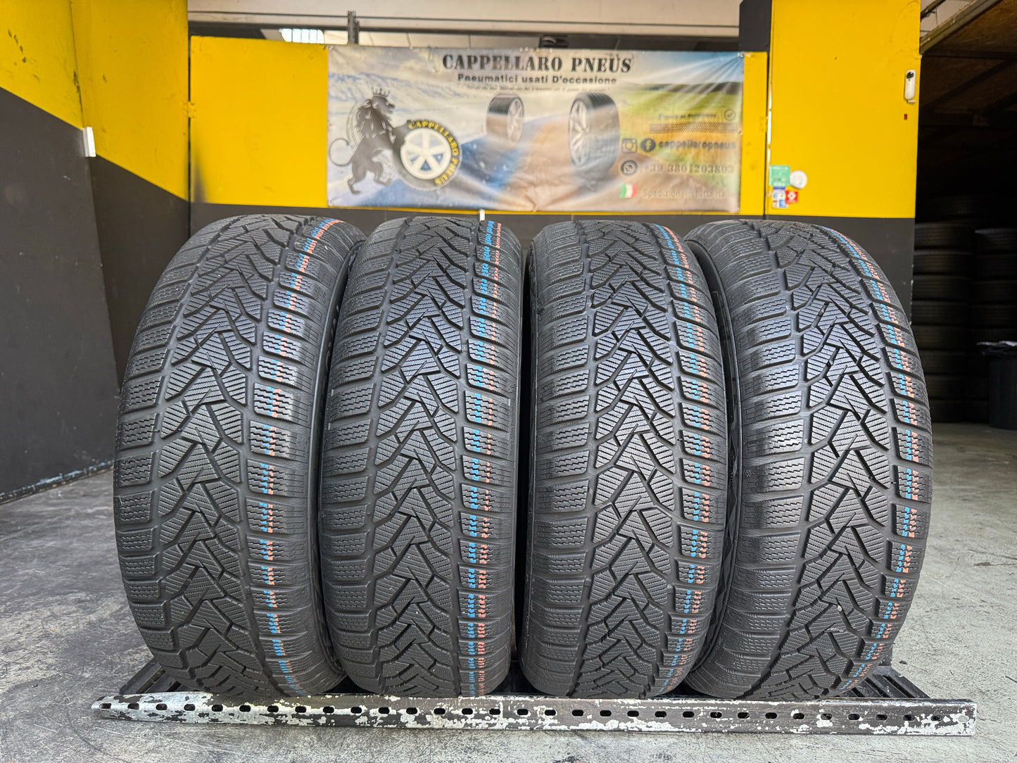 Usato: 4 Pneumatici Uniroyal WinterExpert 215/60R17 96H Invernali 99% Residui