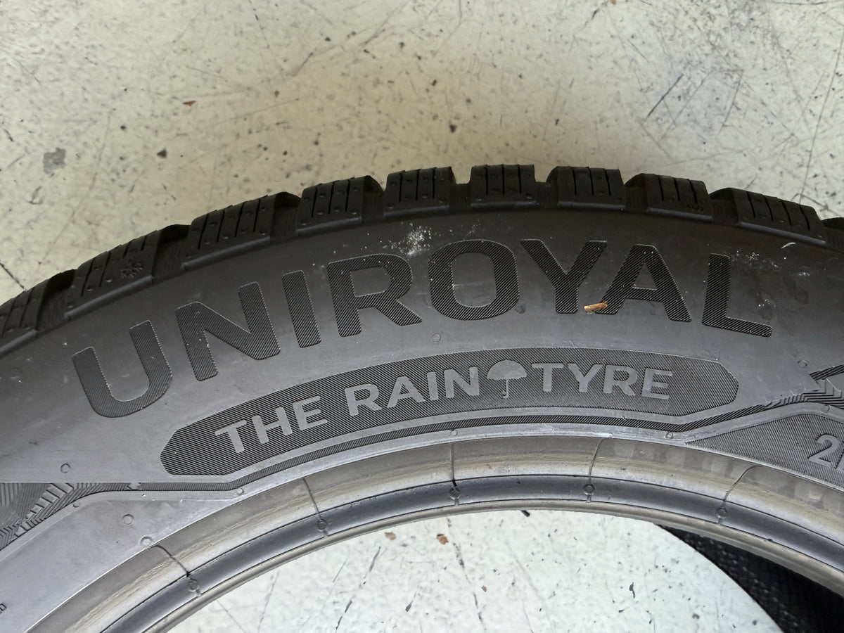 Usato: 4 Pneumatici Uniroyal WinterExpert 215/60R17 96H Invernali 99% Residui
