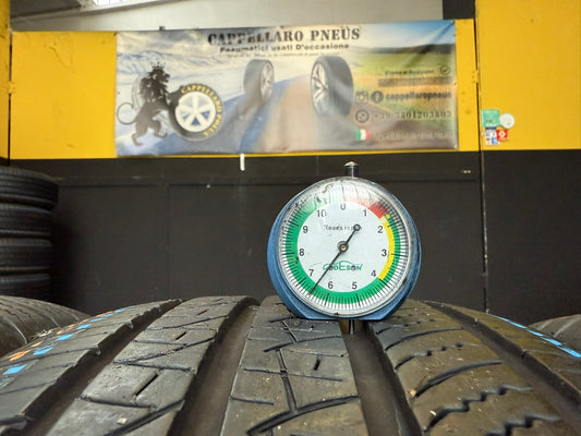 Usato: 4 Gomme 235/50R20 104W XL Pirelli 4 Stagioni 85–90% residui