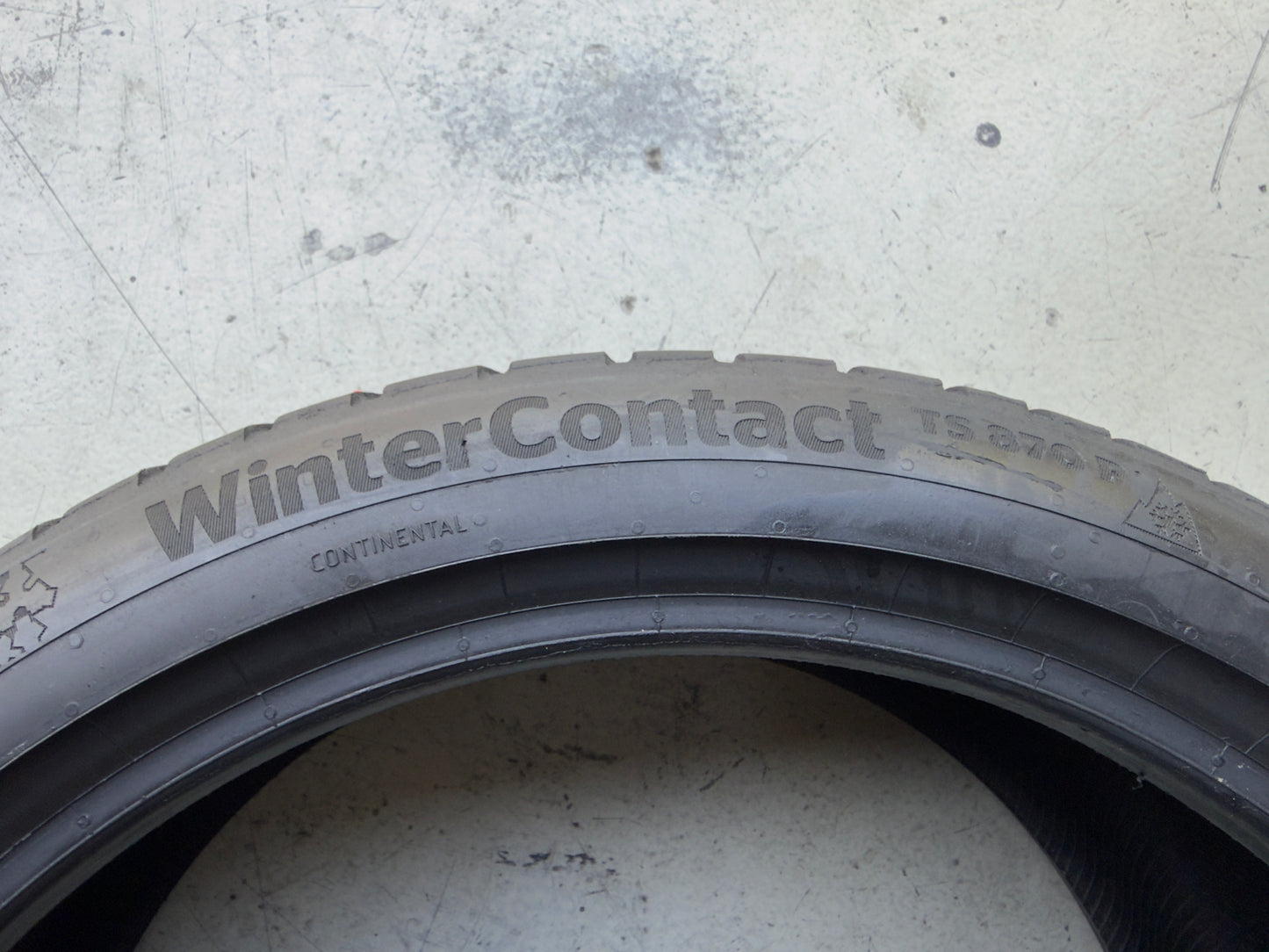Usato: 2 Pneumatici Continental WinterContact TS 850 P 225/40R18 92V XL Invernali 85% Residui
