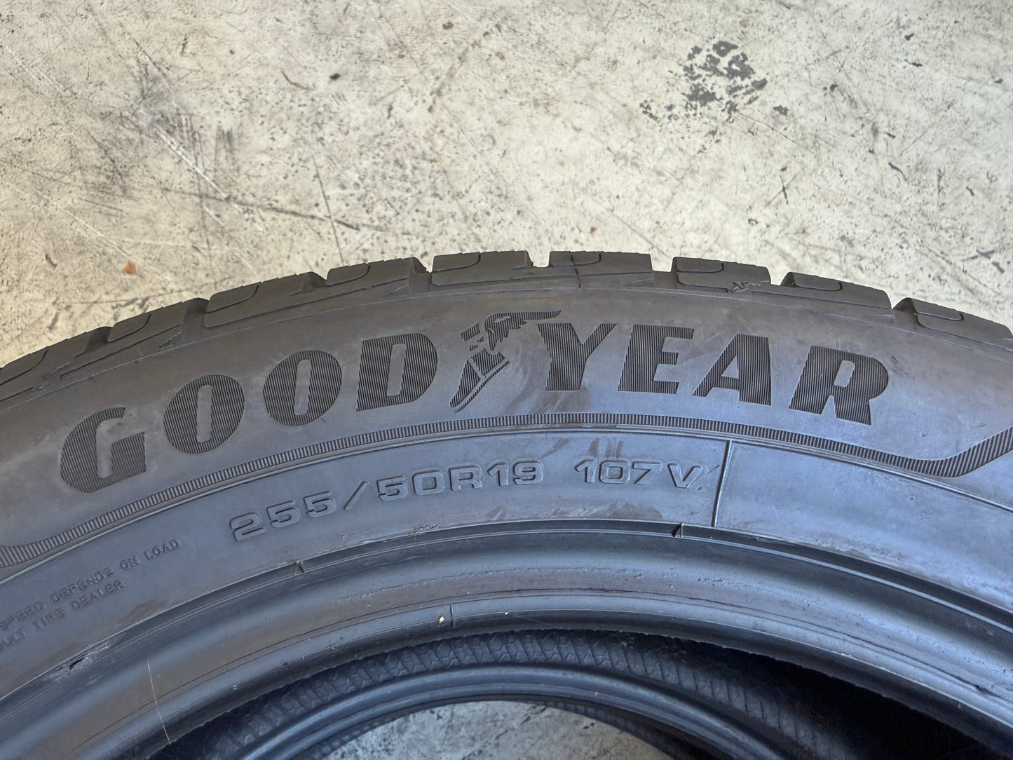 Usato: 2 Pneumatici Goodyear UltraGrip Performance+ SUV 255/50R19 107V XL Invernali 80% Residui