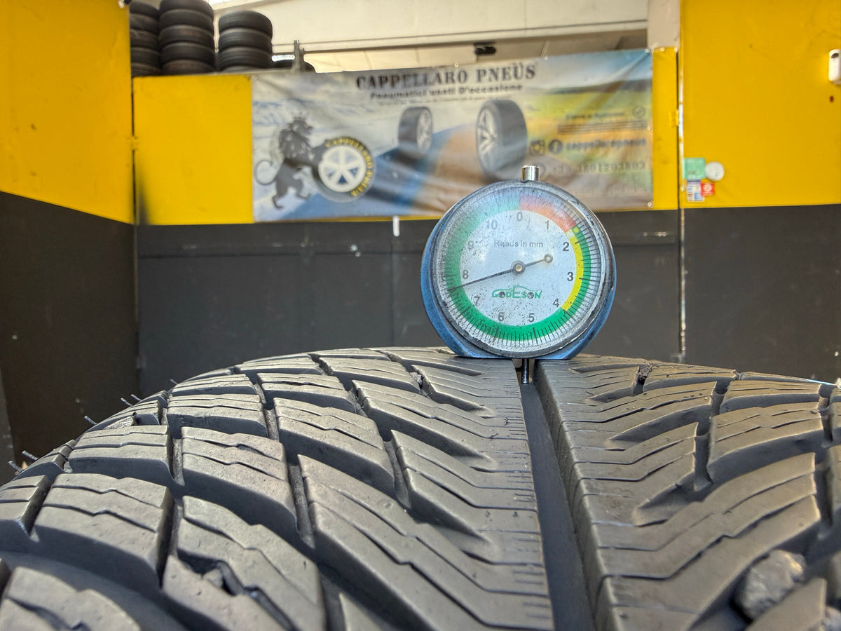 Usato: 2 Pneumatici Michelin Pilot Alpin 5 SUV 235/45R20 100V XL Invernali 95% Residui