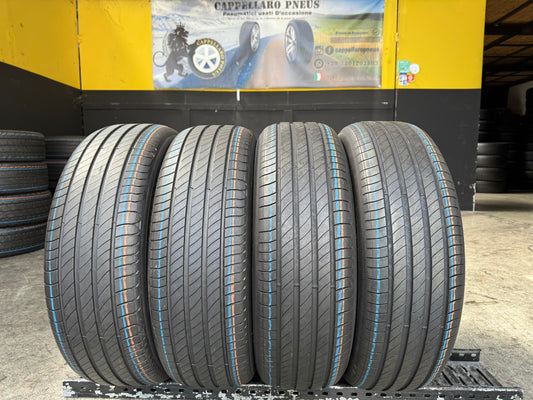 Usato: 4 Gomme 215/65R17 99V Michelin Estive 90%–95% residui