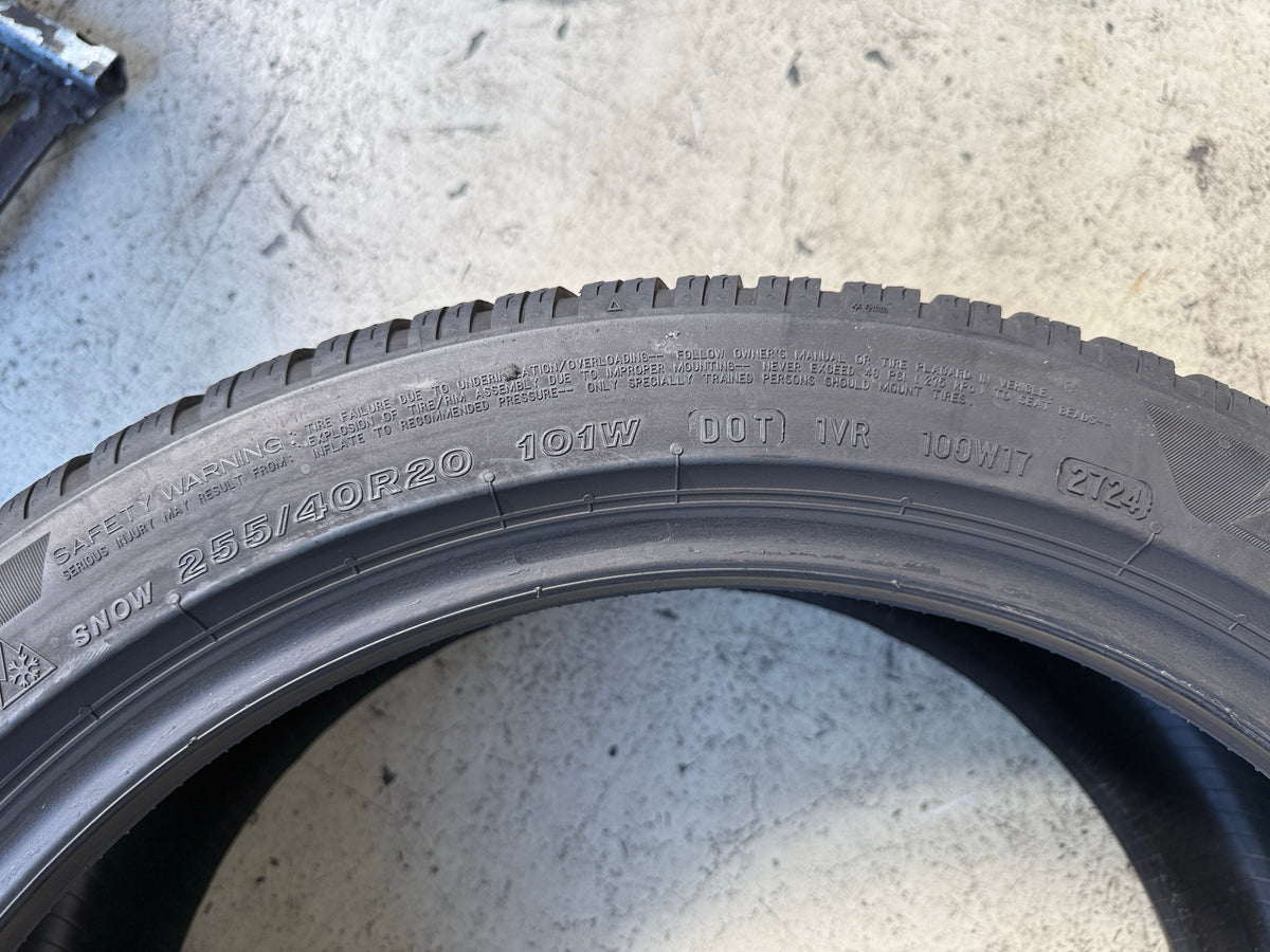 Usato: 4 Pneumatici Bridgestone Blizzak 6 255/40R20 101W XL Invernali 80% Residui