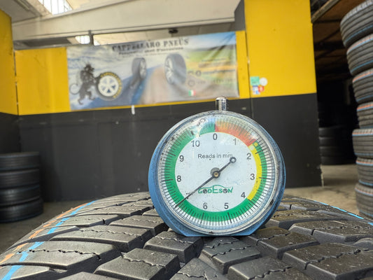 Usato: 2 Gomme 235/55R19 105W XL Goodride 4 Stagioni 90% residui