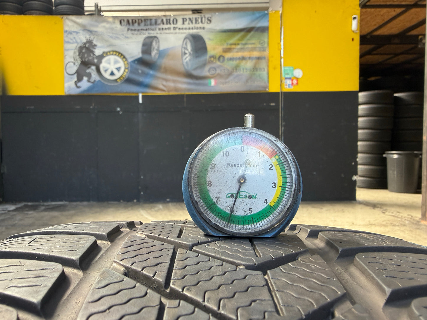 Usato: 4 Pneumatici Pirelli  225/45R18 91H + 255/40R18 99V Run Flat Invernali 85% Residui