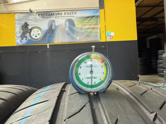 Usato: 4 Gomme 235/55R19 101V Continental Estive 80% residui