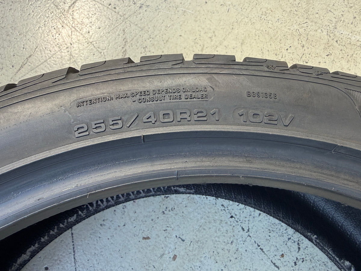 Usato: 4 Pneumatici Goodyear UltraGrip Performance+ SUV 255/40R21 102V XL Invernali 80% Residui
