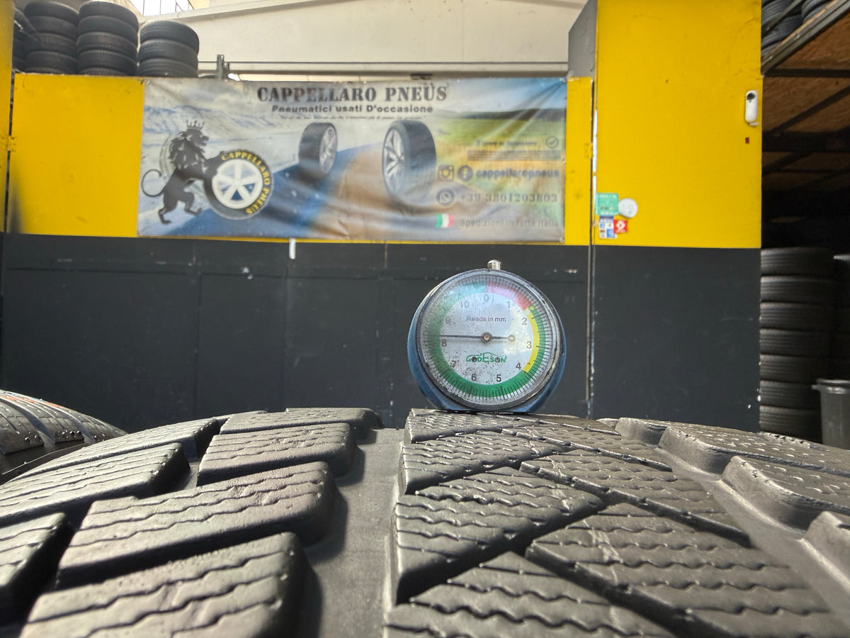 Usato: 4 Pneumatici Vredestein Wintrac Pro+ 285/40R22 110W + 325/35R22 114Y XL Invernali 98% Residui