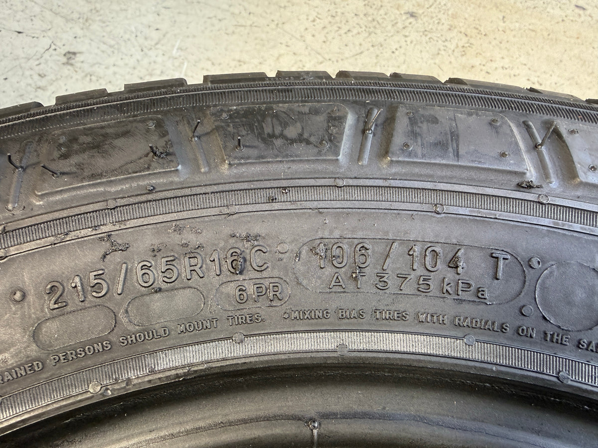 Usato: 4 Pneumatici Michelin Agilis 3 215/65R16C 106/104T Estivi 80-90% Residui