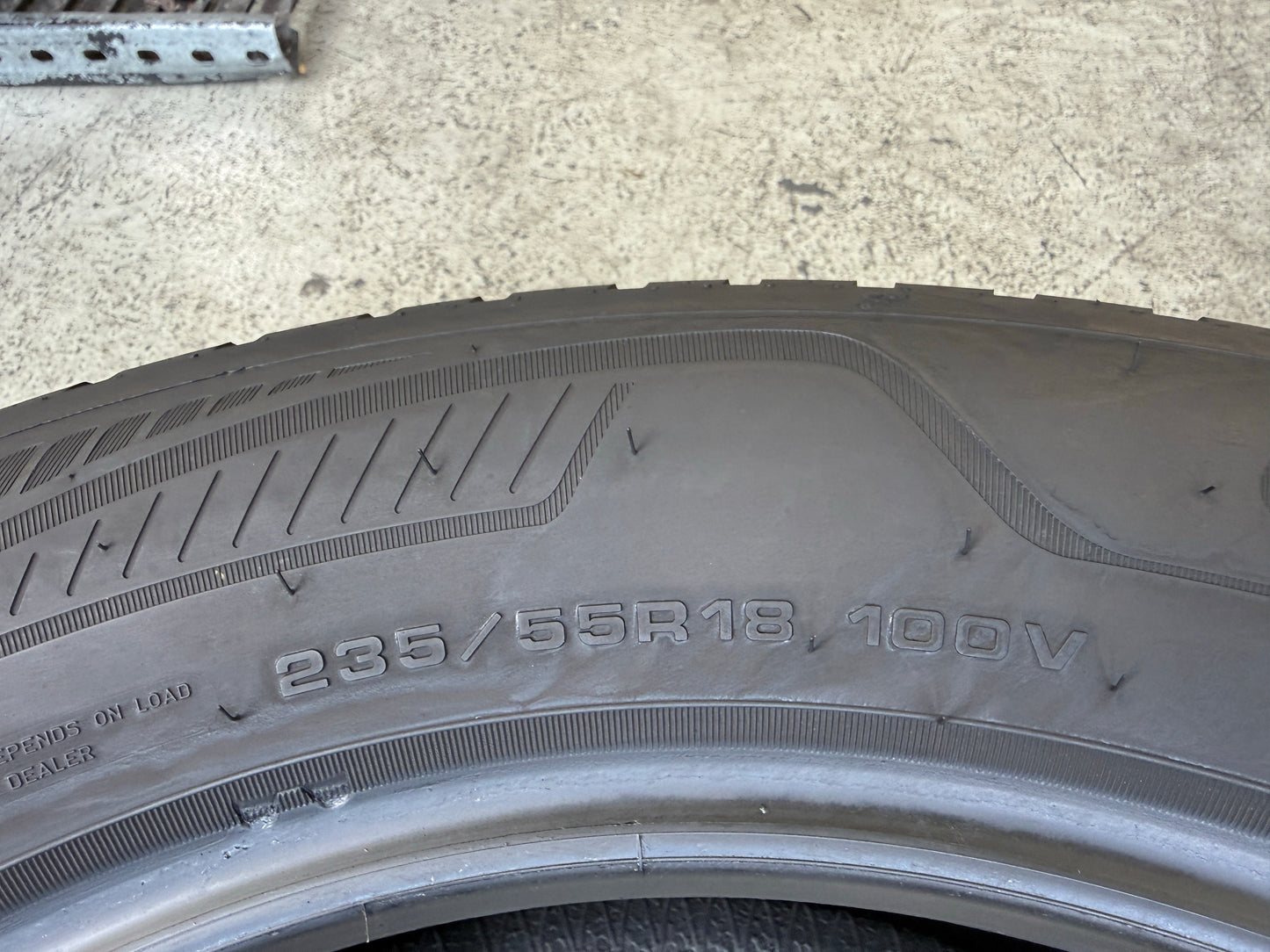 Usato: 4 Gomme 235/55R18 100V Goodyear 4 Stagioni 80% residui