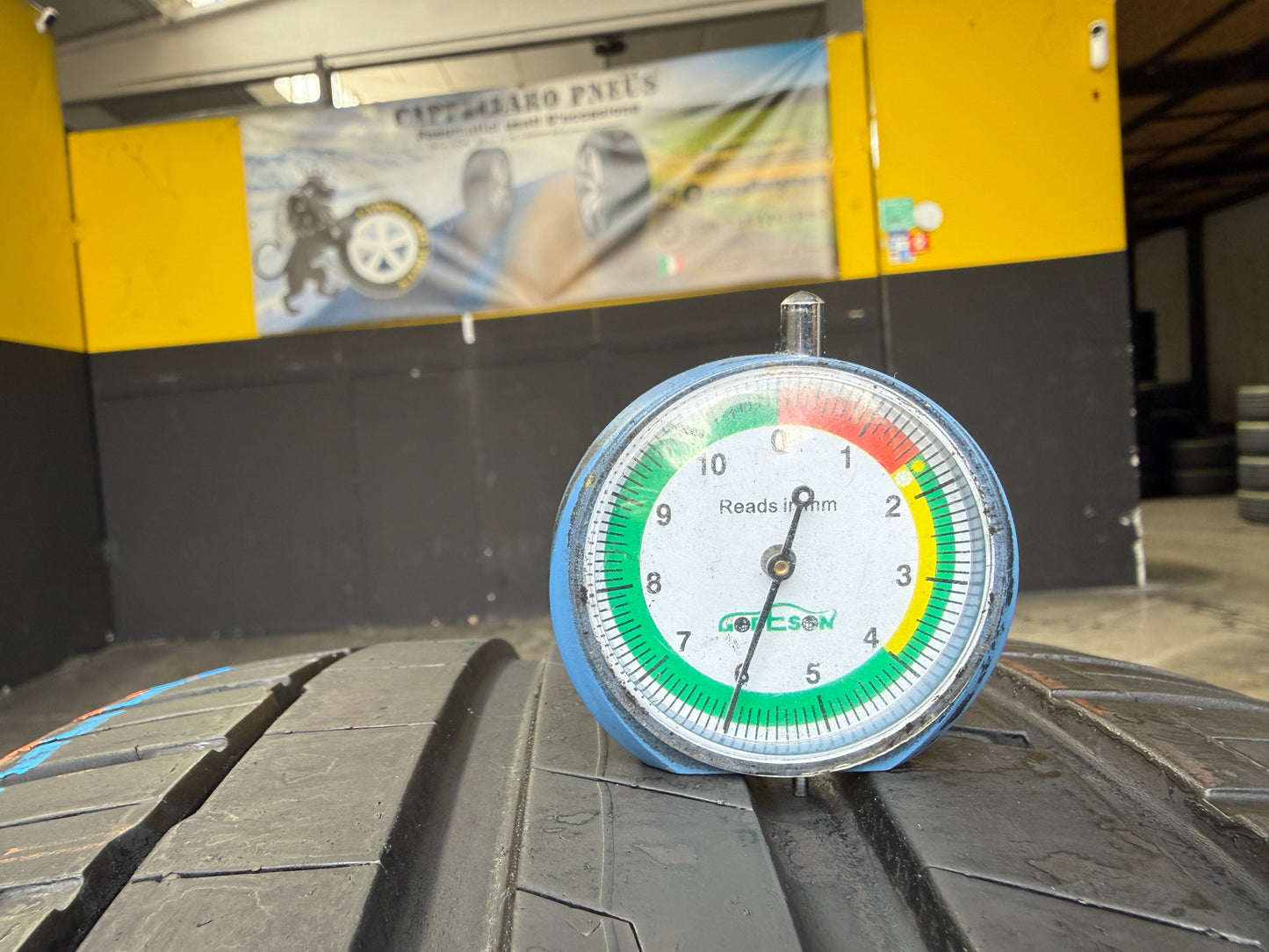 Usato: 2 Pneumatici Hankook 235/50R19 103W XL Estive 85% residui