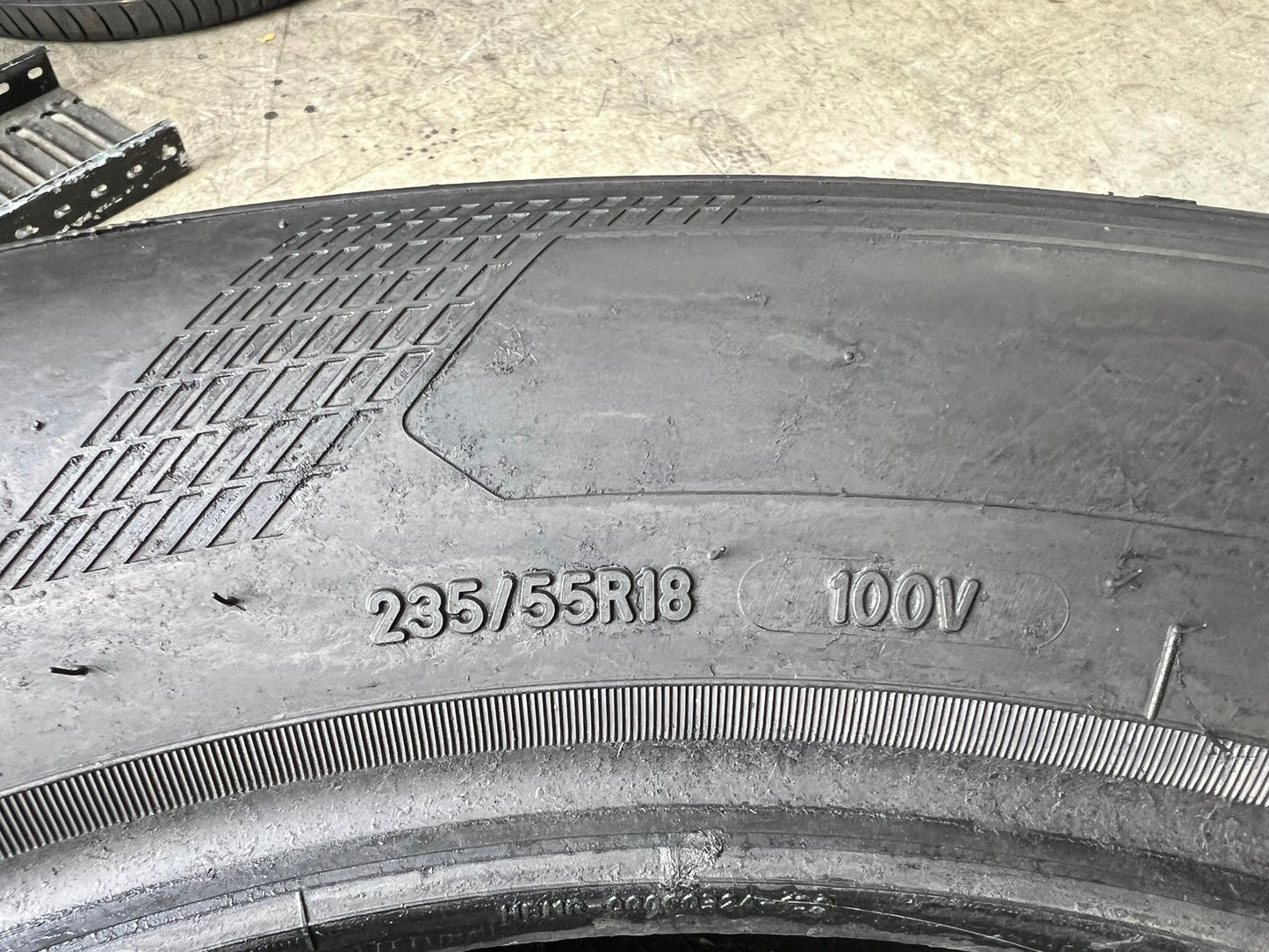 Usate: 2 Gomme 235/55R18 100V Goodyear estive 95% residui