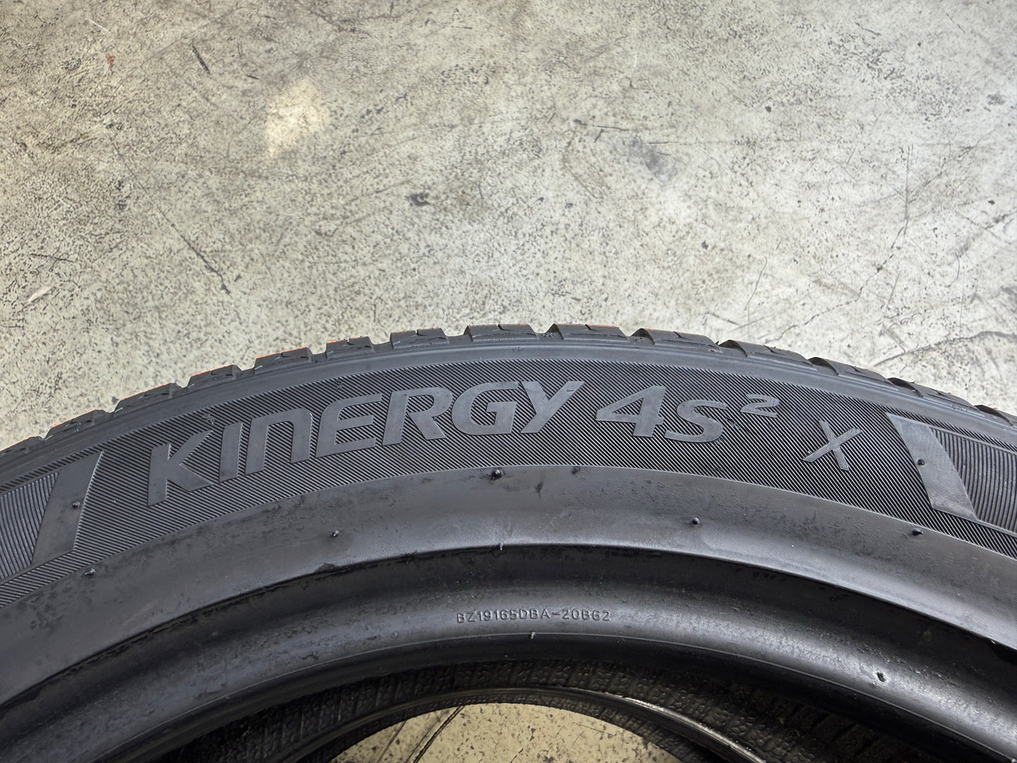 Usato: 2 Pneumatici Hankook 235/50R19 103W XL 4 Stagioni 85% residui
