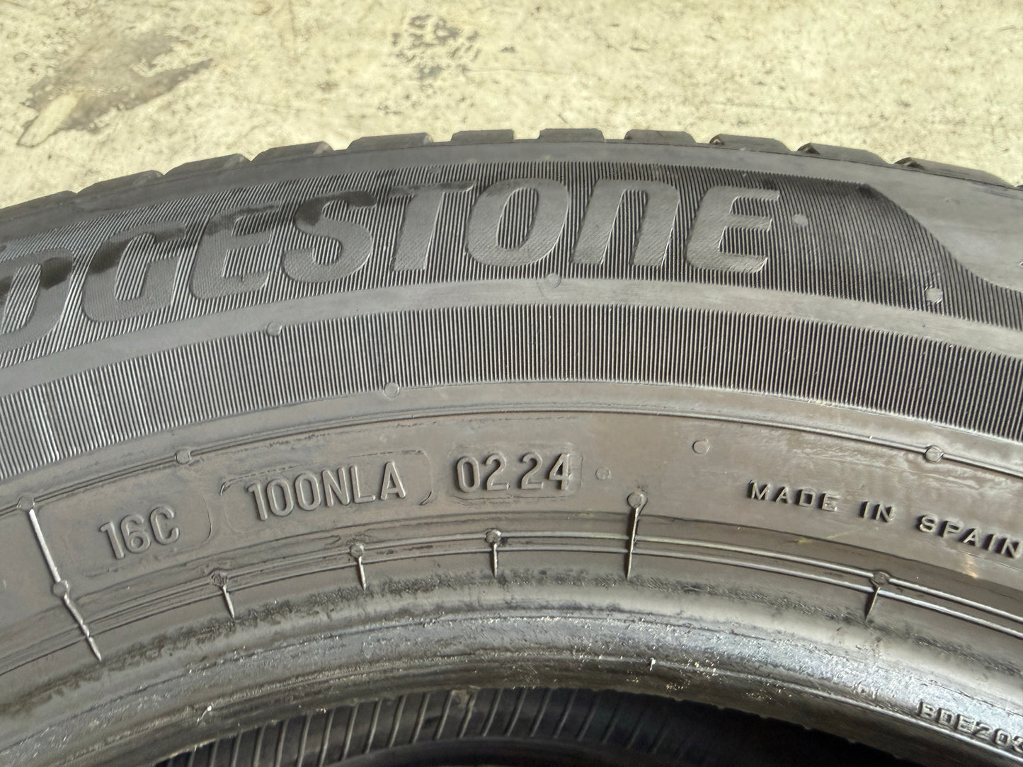 Usato: 2 Pneumatici Bridgestone Turanza All Season 6 235/65R17 108V 4 Stagioni 85% residui
