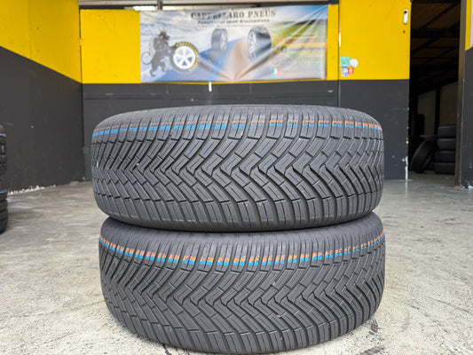 Usato: 2 Pneumatici Continental AllSeasonContact 235/65R17 108V XL 4 Stagioni 85% residui