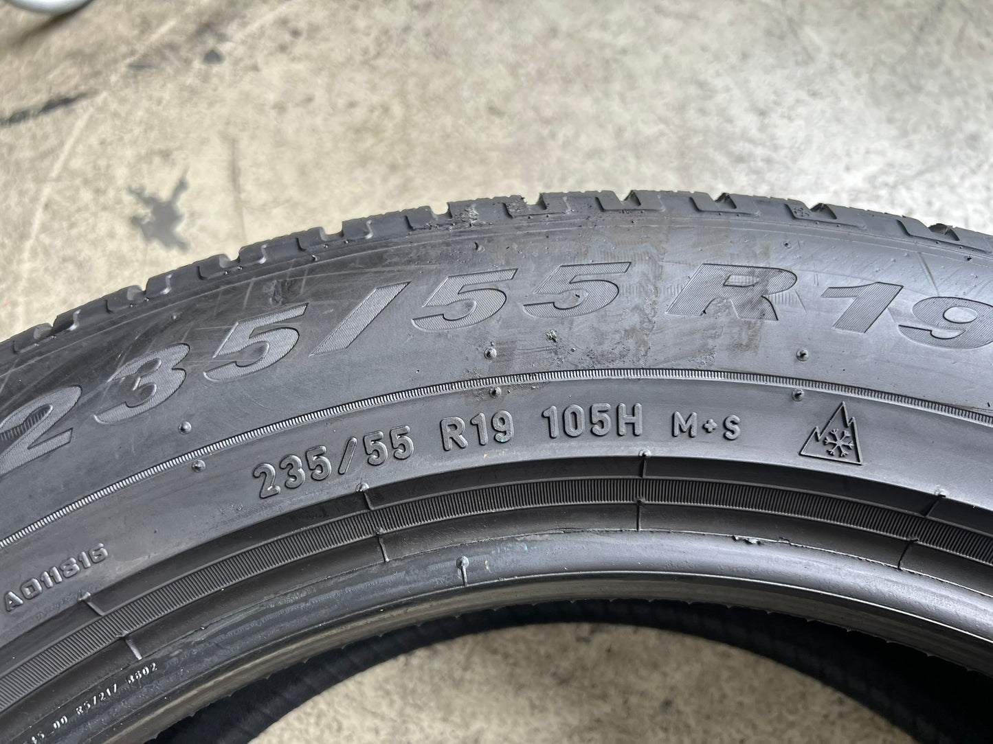 Usato: 4 Gomme 235/55R19 105H XL Pirelli invernali 80% residui