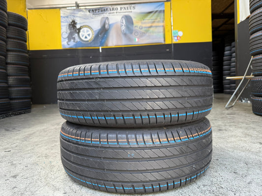 Usato: 2 Gomme 215/60R16 95V Kleber Estive 85% residui