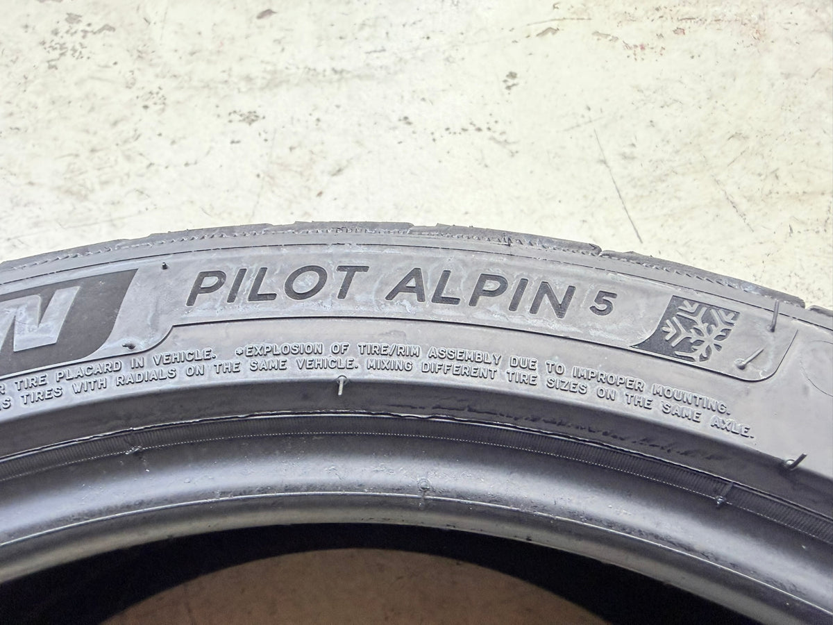 Usato: 4 Pneumatici Michelin Pilot Alpin 5 225/40R19 93W XL Invernali 85-95% Residui