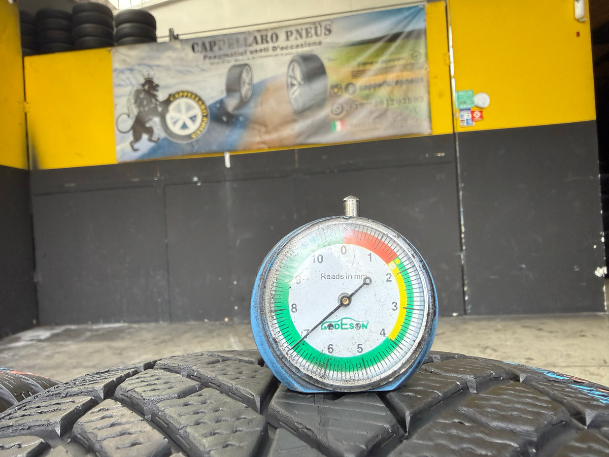Usato: 4 Pneumatici Pirelli Scorpion Winter 2 235/50R18 101V XL Invernali 90-95% Residui
