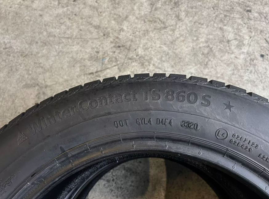 Usato: 2 Gomme 195/60R16 89H Continental invernali 90% residui